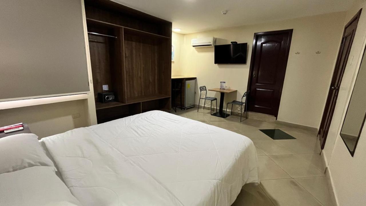 Hotel Varadero Internacional Guayaquil Exterior photo