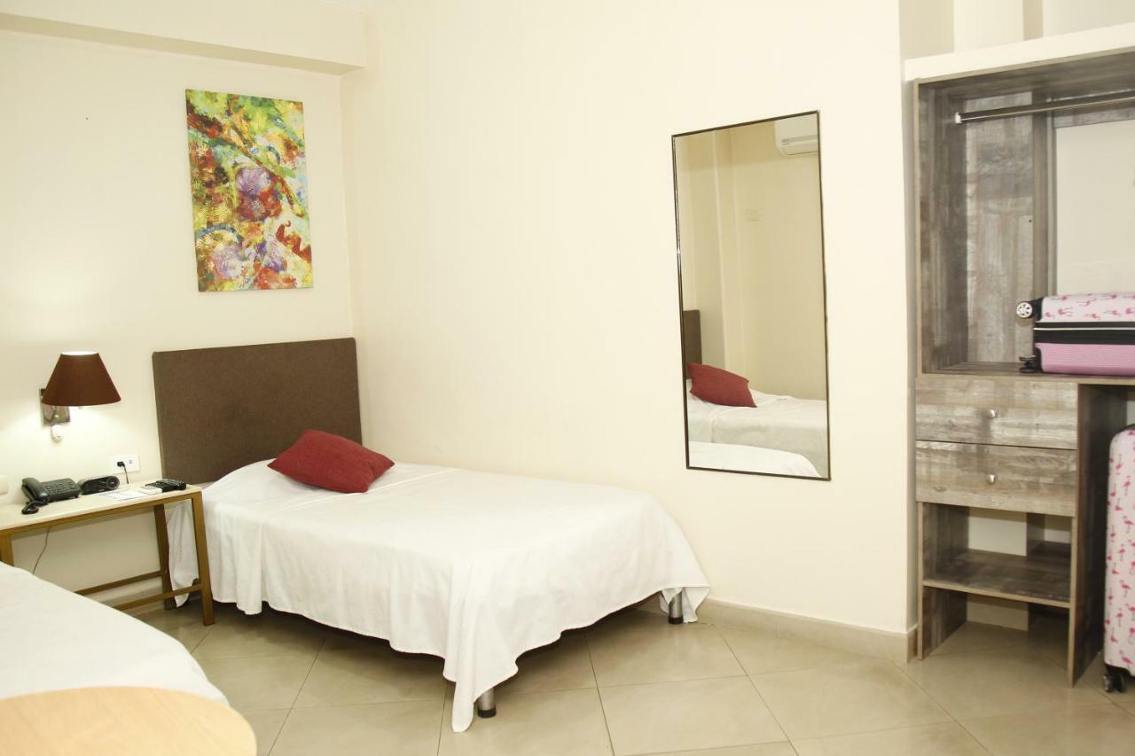 Hotel Varadero Internacional Guayaquil Exterior photo